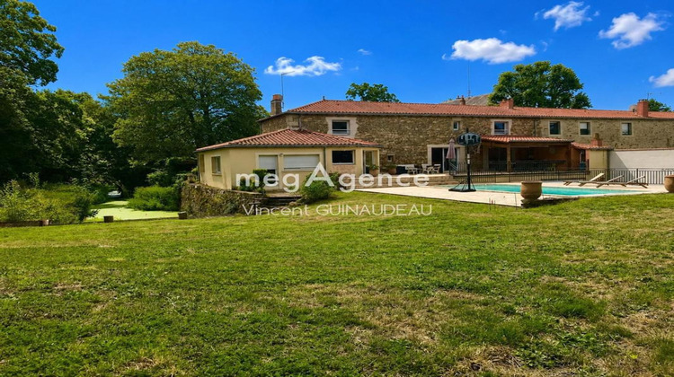Ma-Cabane - Vente Maison CHOLET, 277 m²