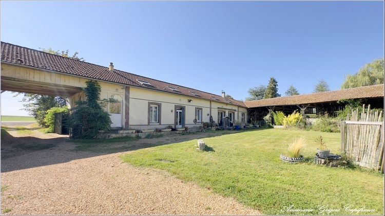 Ma-Cabane - Vente Maison CHUISNES, 365 m²