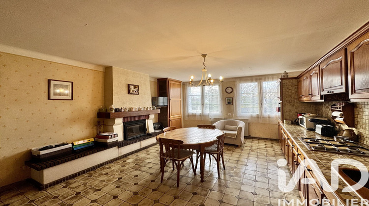 Ma-Cabane - Vente Maison Cinais, 134 m²