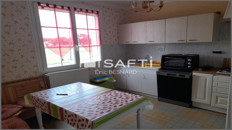 Ma-Cabane - Vente Maison Cinais, 215 m²