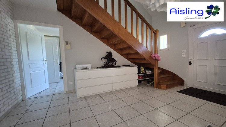 Ma-Cabane - Vente Maison Cinq-Mars-la-Pile, 140 m²