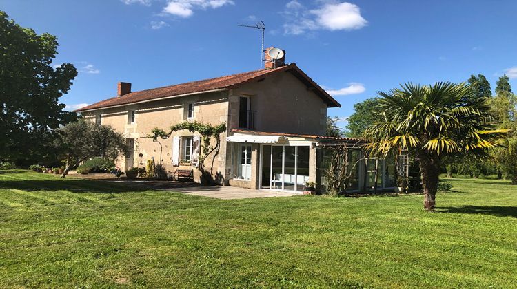 Ma-Cabane - Vente Maison CIVAUX, 190 m²