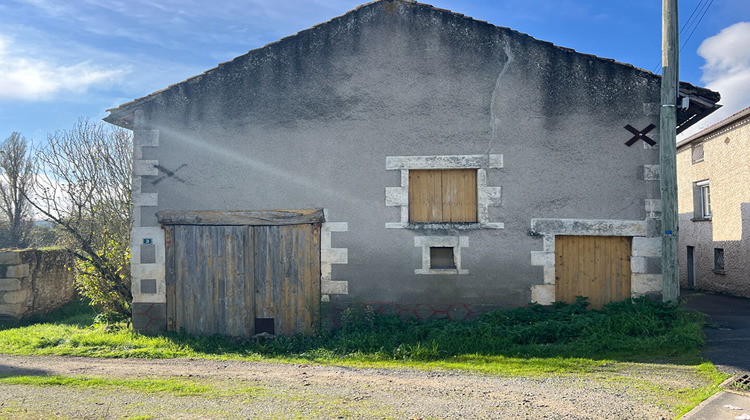 Ma-Cabane - Vente Maison CIVAUX, 88 m²