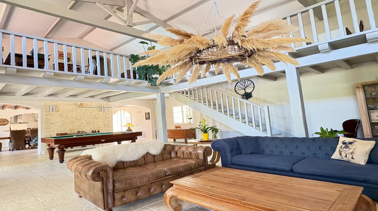 Ma-Cabane - Vente Maison Civrac-en-Médoc, 400 m²