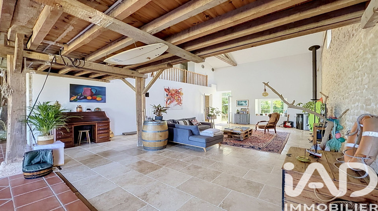 Ma-Cabane - Vente Maison Civrac-en-Médoc, 318 m²