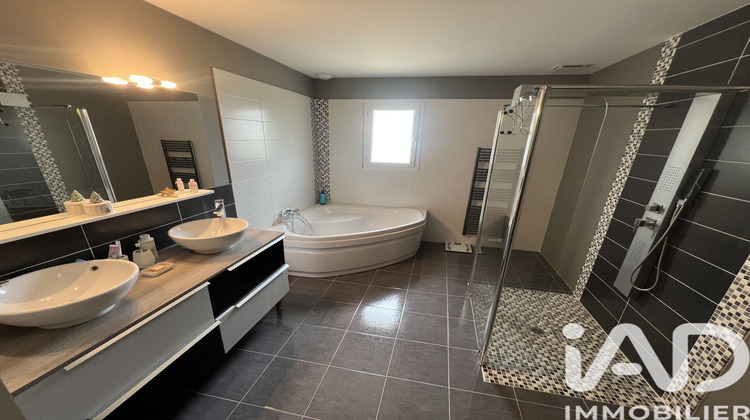 Ma-Cabane - Vente Maison Civray, 150 m²