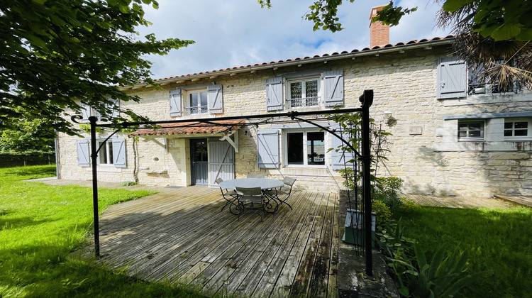 Ma-Cabane - Vente Maison Civray, 220 m²
