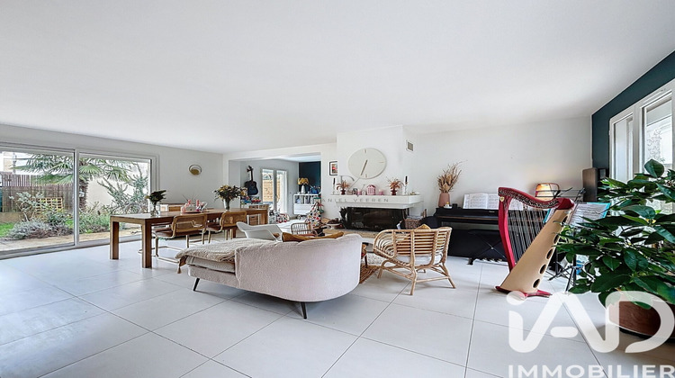 Ma-Cabane - Vente Maison Clamart, 223 m²