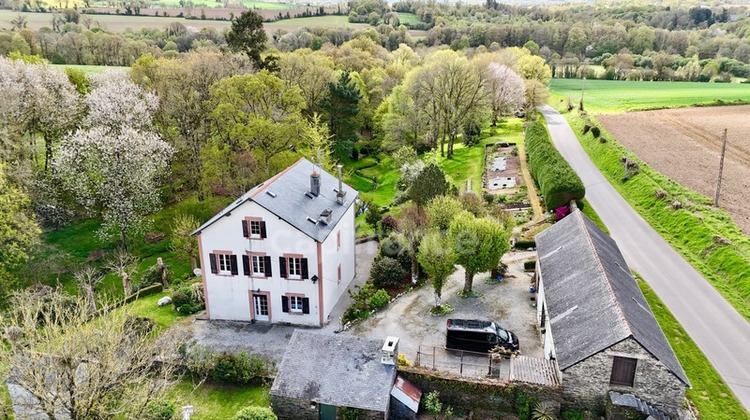 Ma-Cabane - Vente Maison CLEDEN POHER, 194 m²