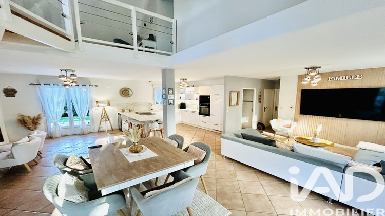 Ma-Cabane - Vente Maison Cléré-les-Pins, 178 m²