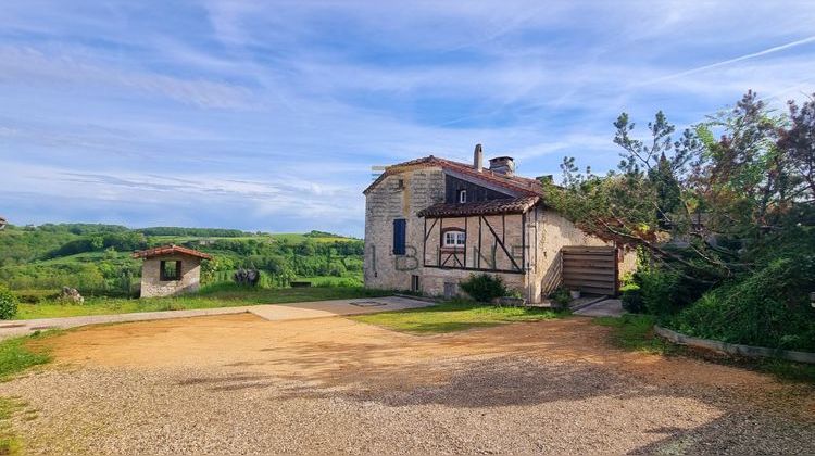 Ma-Cabane - Vente Maison Clermont-Dessous, 148 m²