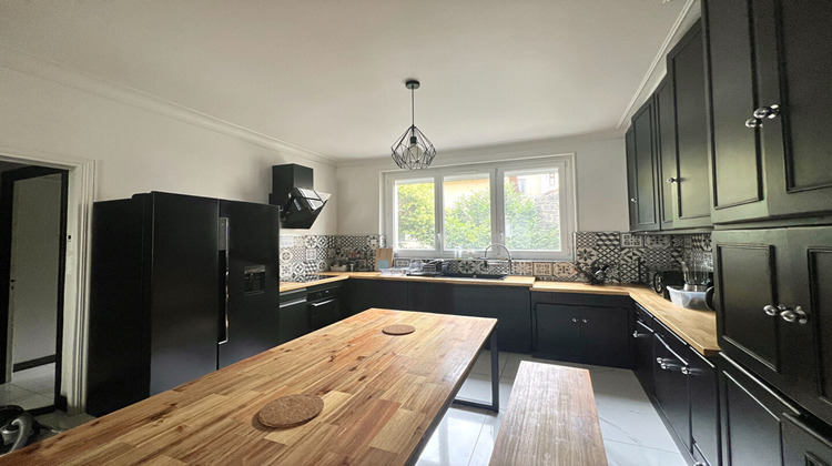 Ma-Cabane - Vente Maison CLERMONT-FERRAND, 191 m²