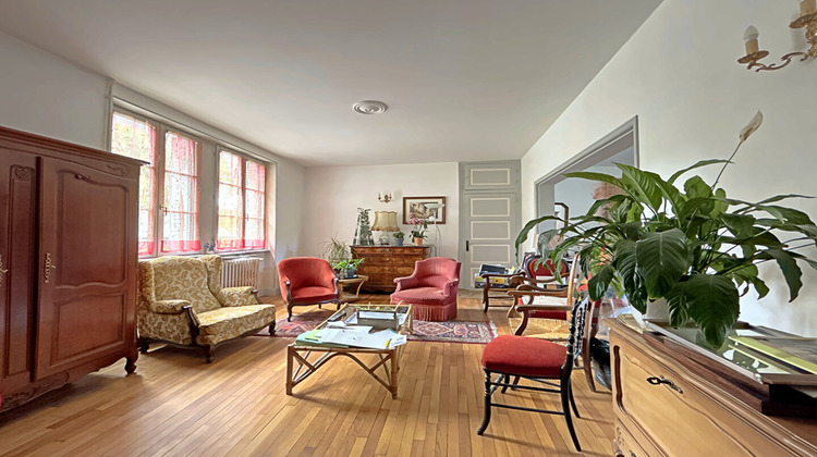 Ma-Cabane - Vente Maison CLERMONT-FERRAND, 180 m²