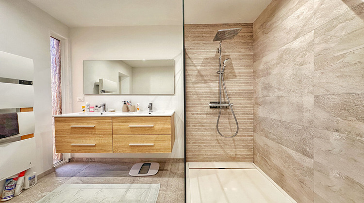 Ma-Cabane - Vente Maison CLERMONT-FERRAND, 216 m²