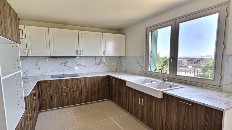 Ma-Cabane - Vente Maison CLERMONT-FERRAND, 142 m²
