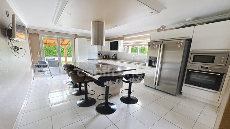 Ma-Cabane - Vente Maison CLUSES, 189 m²