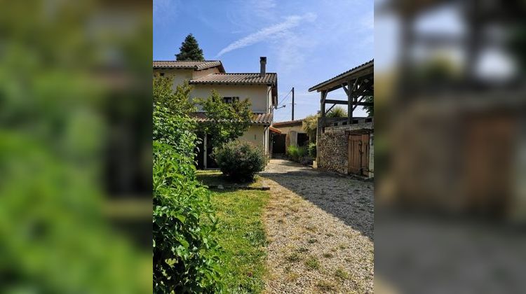 Ma-Cabane - Vente Maison Clussais-la-Pommeraie, 222 m²