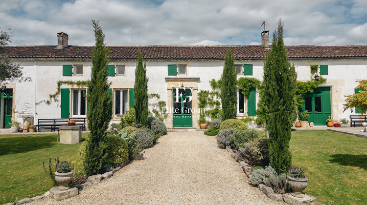 Ma-Cabane - Vente Maison COGNAC, 550 m²