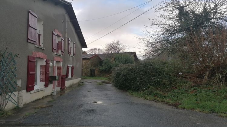 Ma-Cabane - Vente Maison Cognac-la-Forêt, 78 m²