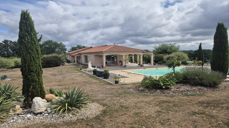 Ma-Cabane - Vente Maison Cognac-la-Forêt, 149 m²