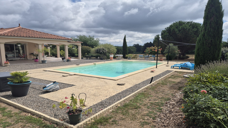 Ma-Cabane - Vente Maison Cognac-la-Forêt, 149 m²