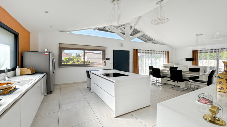 Ma-Cabane - Vente Maison Collonges-au-Mont-d'Or, 85 m²