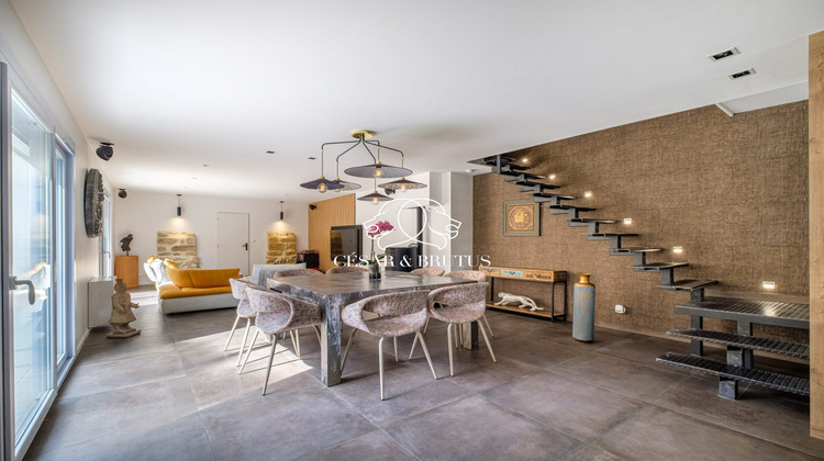 Ma-Cabane - Vente Maison Collonges-au-Mont-d'Or, 144 m²