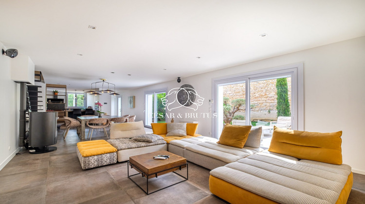 Ma-Cabane - Vente Maison Collonges-au-Mont-d'Or, 144 m²