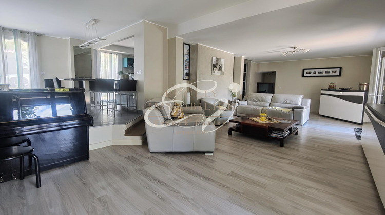 Ma-Cabane - Vente Maison Collonges-au-Mont-d'Or, 192 m²