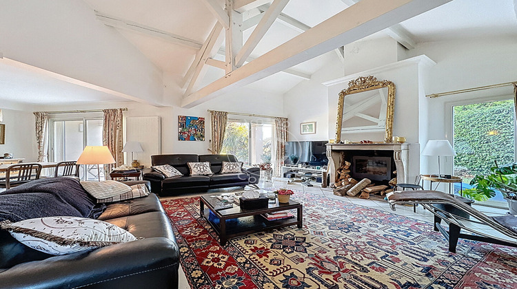 Ma-Cabane - Vente Maison COLLONGES-AU-MONT-D'OR, 145 m²