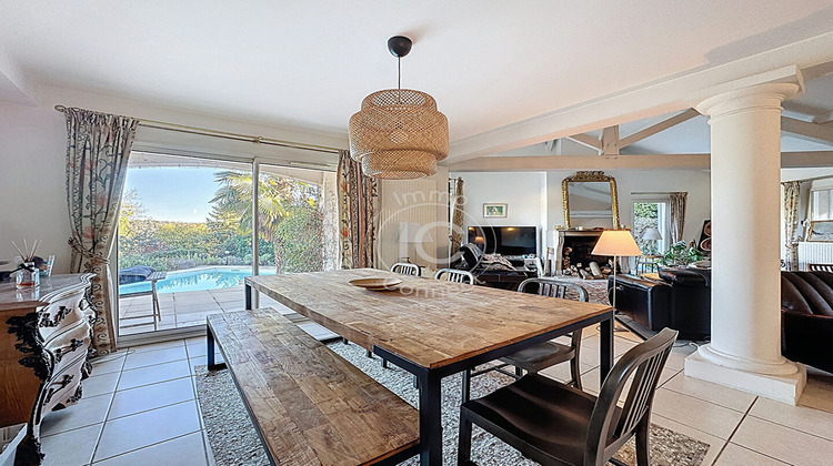 Ma-Cabane - Vente Maison COLLONGES-AU-MONT-D'OR, 145 m²