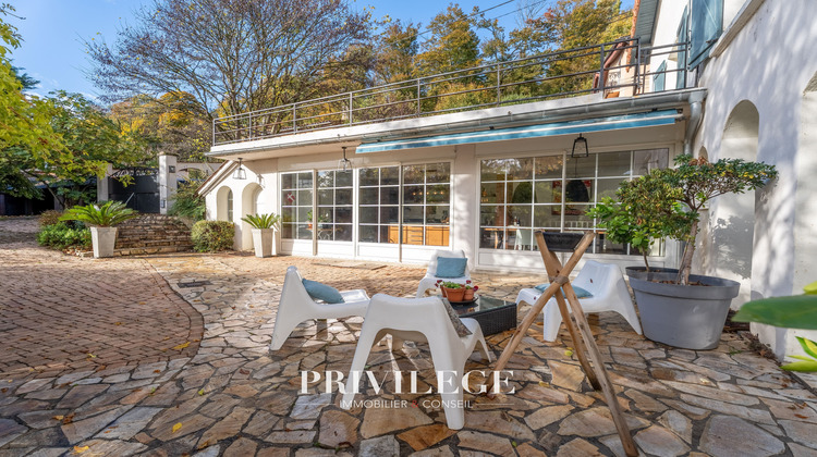 Ma-Cabane - Vente Maison Collonges-au-Mont-d'Or, 300 m²