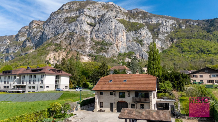 Ma-Cabane - Vente Maison Collonges-sous-Salève, 327 m²