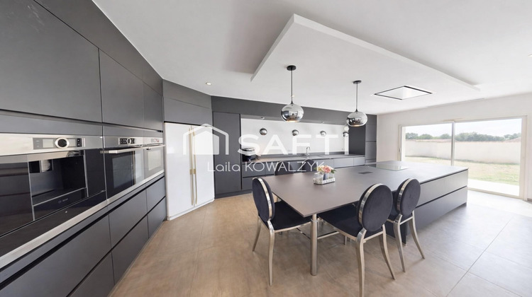 Ma-Cabane - Vente Maison Colombier-Saugnieu, 321 m²