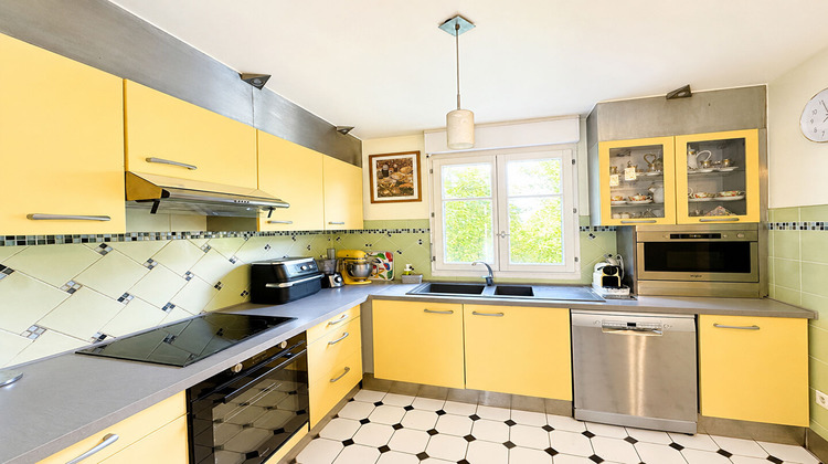 Ma-Cabane - Vente Maison COMBS-LA-VILLE, 88 m²