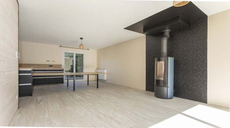 Ma-Cabane - Vente Maison Commelle-Vernay, 104 m²