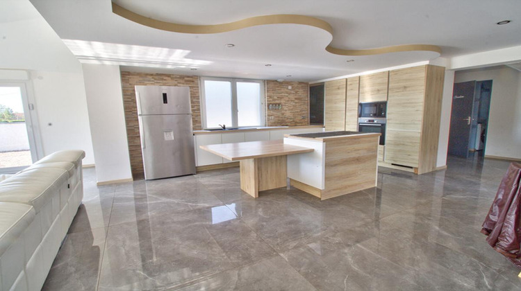 Ma-Cabane - Vente Maison COMMENAILLES, 164 m²