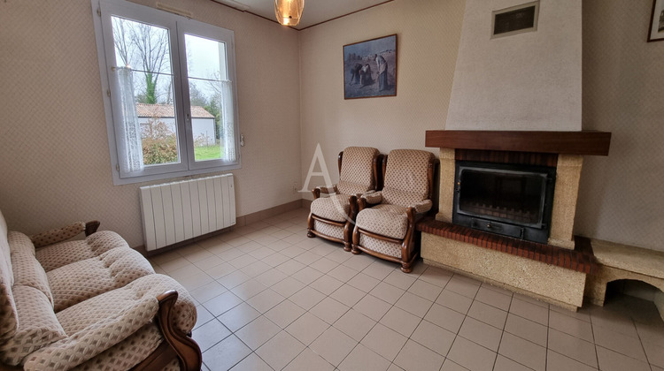 Ma-Cabane - Vente Maison COMMEQUIERS, 86 m²