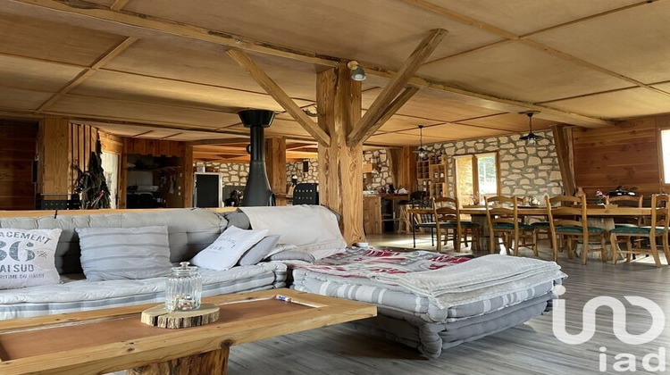 Ma-Cabane - Vente Maison Condat-sur-Ganaveix, 258 m²
