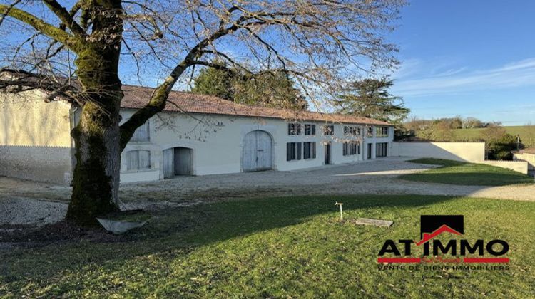 Ma-Cabane - Vente Maison Condéon, 259 m²