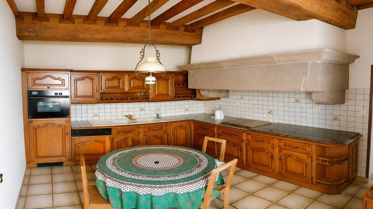 Ma-Cabane - Vente Maison Conflans-sur-Lanterne, 246 m²
