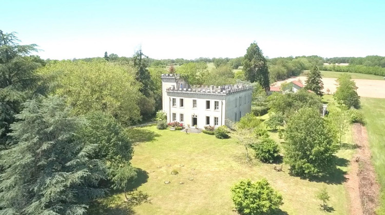 Ma-Cabane - Vente Maison CONFOLENS, 600 m²