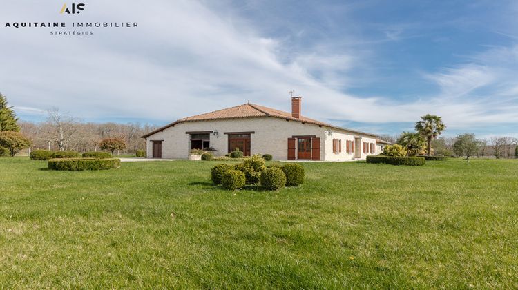 Ma-Cabane - Vente Maison CONFOLENS, 385 m²