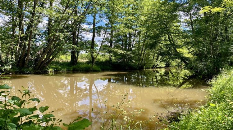 Ma-Cabane - Vente Maison CONFOLENS, 261 m²