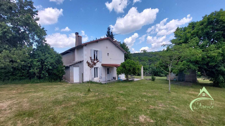 Ma-Cabane - Vente Maison Confolens, 100 m²