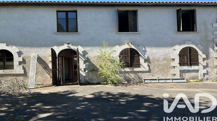 Ma-Cabane - Vente Maison Confolens, 275 m²