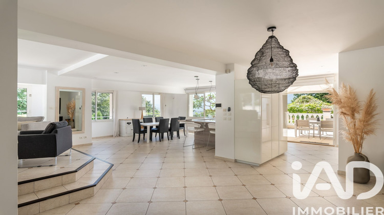 Ma-Cabane - Vente Maison Corenc, 335 m²