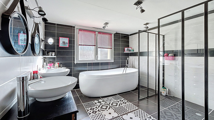 Ma-Cabane - Vente Maison CORZE, 137 m²