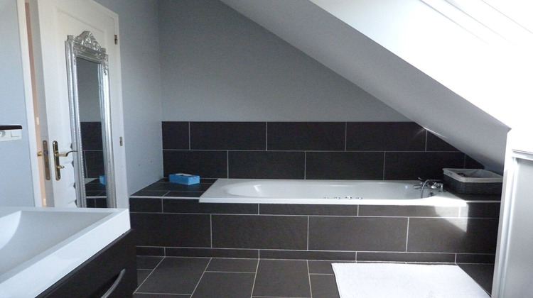 Ma-Cabane - Vente Maison COSSE-LE-VIVIEN, 185 m²