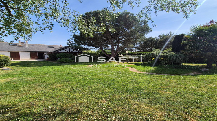 Ma-Cabane - Vente Maison Cour-Cheverny, 158 m²